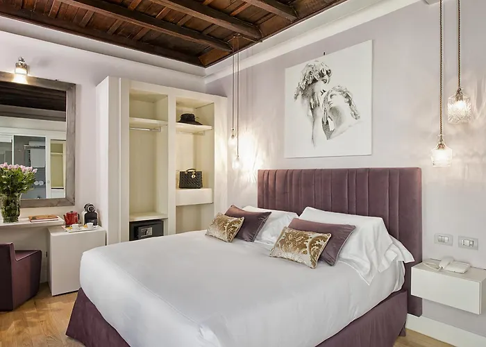 Domus Libera Pensión 4*