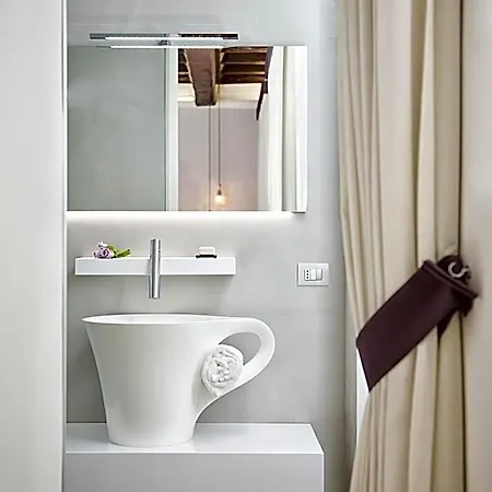 Domus Libera בית הארחה 4*