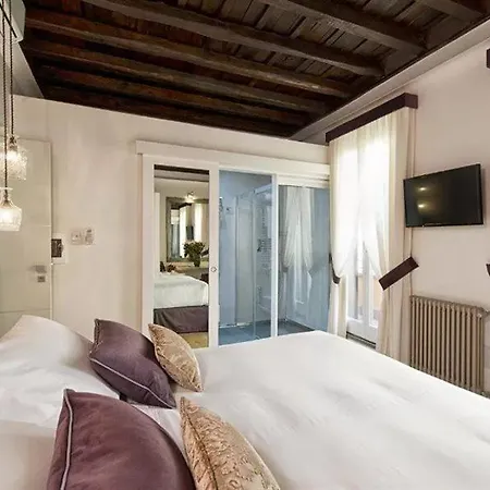 Guest house Domus Libera 4*