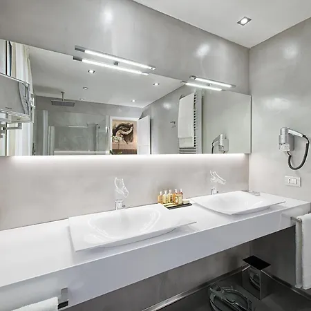 Guest house Domus Libera 4*